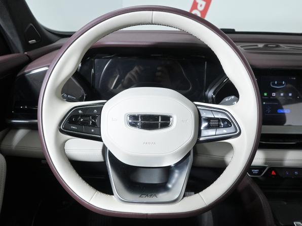 Geely Monjaro I с пробегом 2024 года, цена 3 398 000 рублей, 29456 км, внедорожник, Автокод Объявления