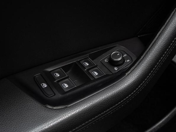 Volkswagen Passat B8 с пробегом 2017 года, цена 2 520 000 рублей, 167915 км, седан, Автокод Объявления