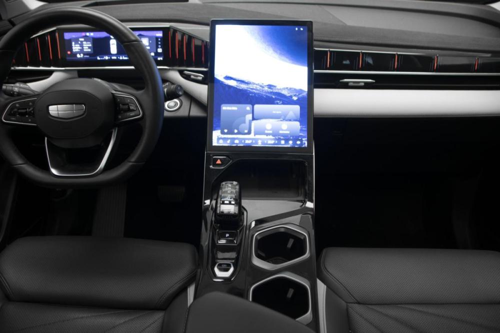 Geely Atlas II Москва  - изображение 20