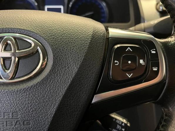 Toyota Camry VII (XV50) Рестайлинг 2 с пробегом 2017 года, цена 2 200 000 рублей, 189994 км, седан, Автокод Объявления