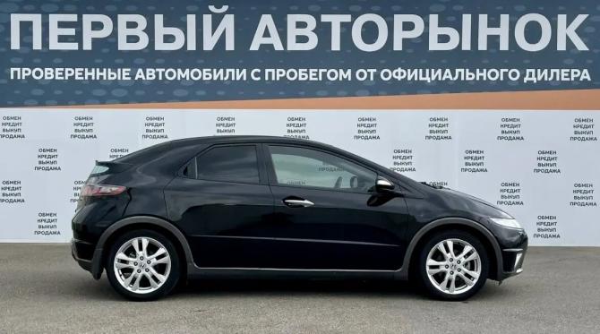 Honda Civic VIII Рестайлинг с пробегом 2011 года, цена 940 000 рублей, 170021 км, хэтчбек, Автокод Объявления