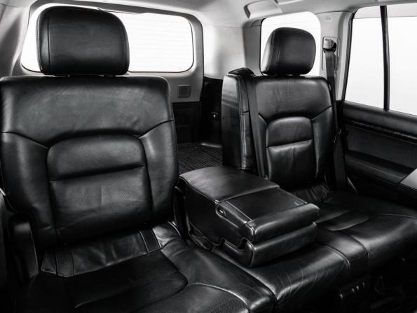 Toyota Land Cruiser 200 Series Рестайлинг 1 с пробегом 2014 года, цена 3 299 000 рублей, 259355 км, внедорожник, Автокод Объявления