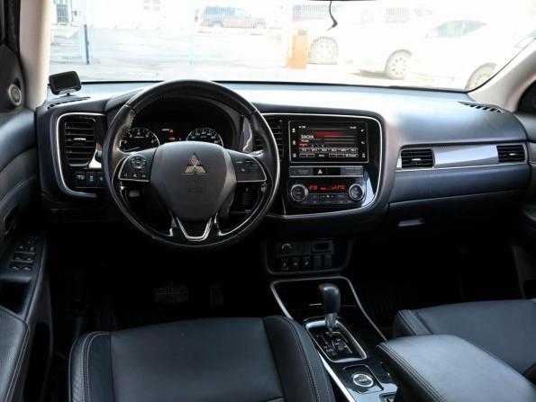 Mitsubishi Outlander III Рестайлинг 3 с пробегом 2019 года, цена 2 049 000 рублей, 111262 км, внедорожник, Автокод Объявления