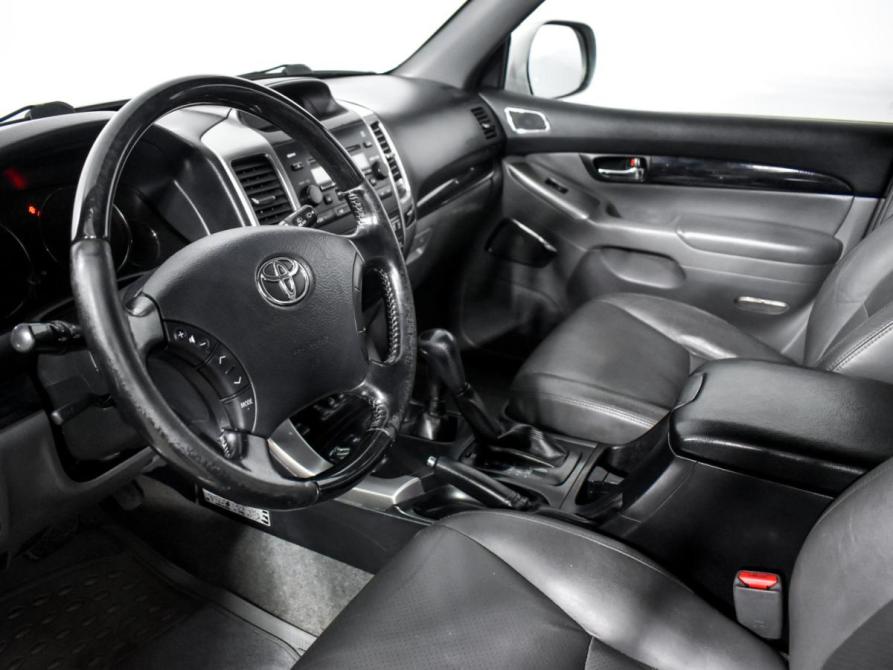 Toyota Land Cruiser Prado 120 Series Рестайлинг Санкт-Петербург  - изображение 9
