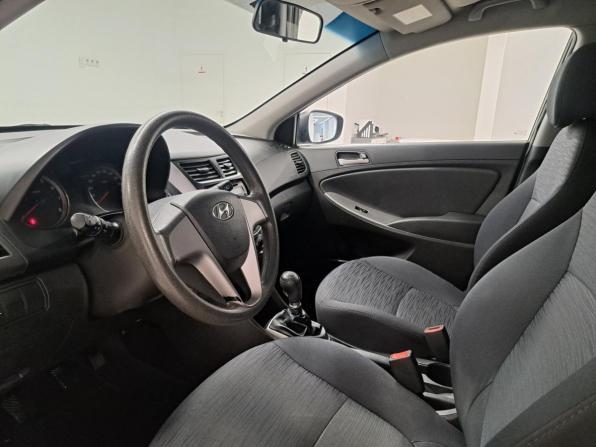 Hyundai Solaris I Рестайлинг с пробегом 2015 года, цена 947 000 рублей, 165553 км, хэтчбек, Автокод Объявления