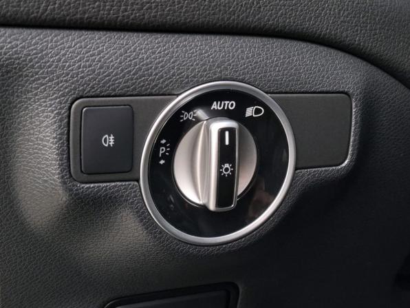 Mercedes-Benz GLA I (X156) с пробегом 2015 года, цена 2 650 000 рублей, 49323 км, внедорожник, Автокод Объявления