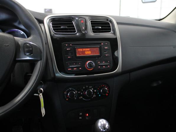 Renault Sandero II с пробегом 2017 года, цена 949 000 рублей, 161000 км, хэтчбек, Автокод Объявления