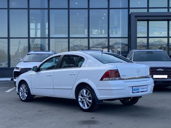 Opel Astra H Рестайлинг с пробегом 2010 года, цена 499 000 рублей, 296018 км, седан, Автокод Объявления