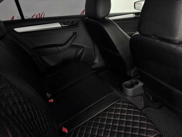 Skoda Rapid I Рестайлинг с пробегом 2018 года, цена 1 230 000 рублей, 170173 км, лифтбек, Автокод Объявления