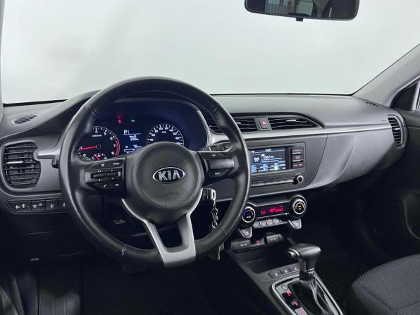 Kia Rio IV Рестайлинг с пробегом 2021 года, цена 1 730 000 рублей, 81000 км, хэтчбек, Автокод Объявления