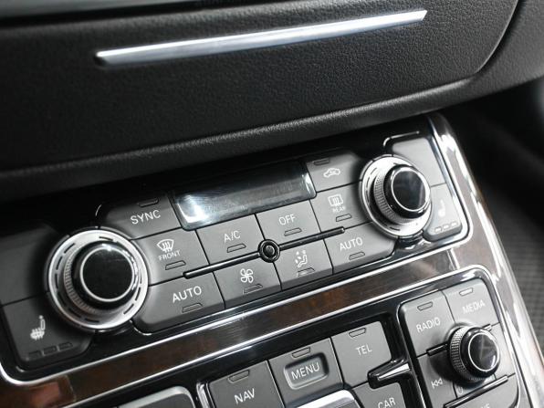 Audi A8 III (D4) Рестайлинг с пробегом 2014 года, цена 1 989 900 рублей, 142000 км, седан, Автокод Объявления