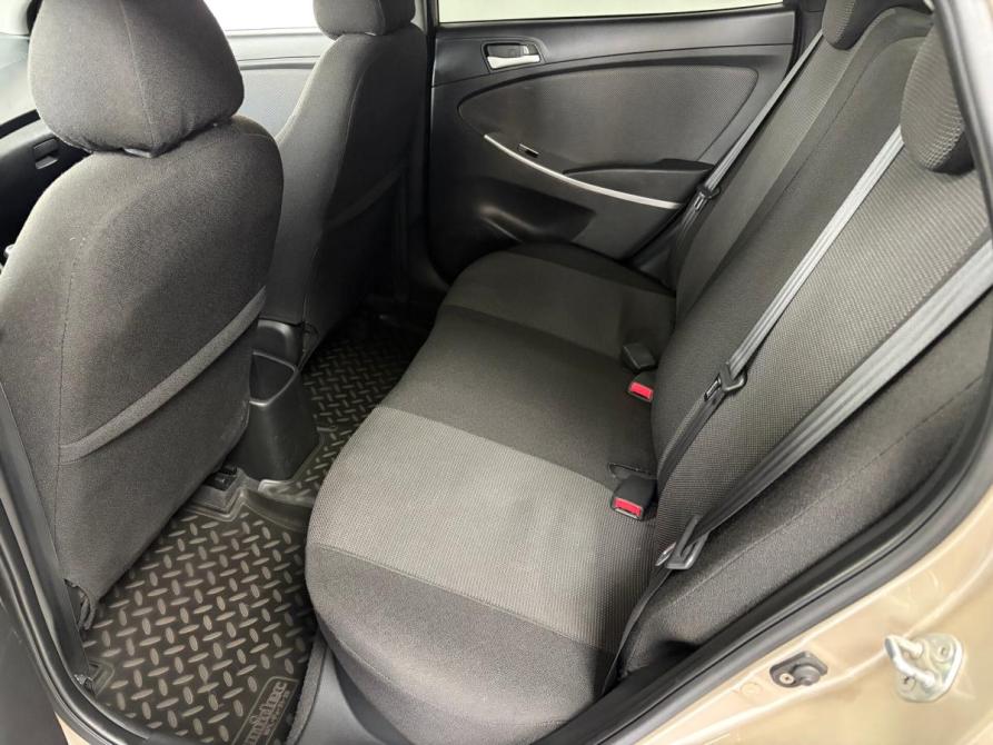 Hyundai Solaris I Киров  - изображение 9