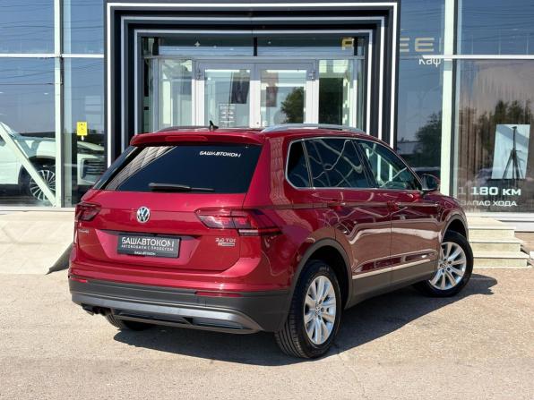 Volkswagen Tiguan II с пробегом 2017 года, цена 2 049 000 рублей, 226687 км, внедорожник, Автокод Объявления