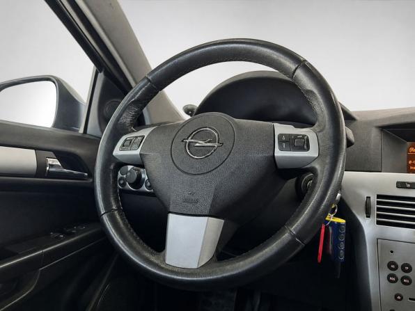 Opel Astra H Рестайлинг с пробегом 2010 года, цена 379 000 рублей, 232597 км, хэтчбек, Автокод Объявления