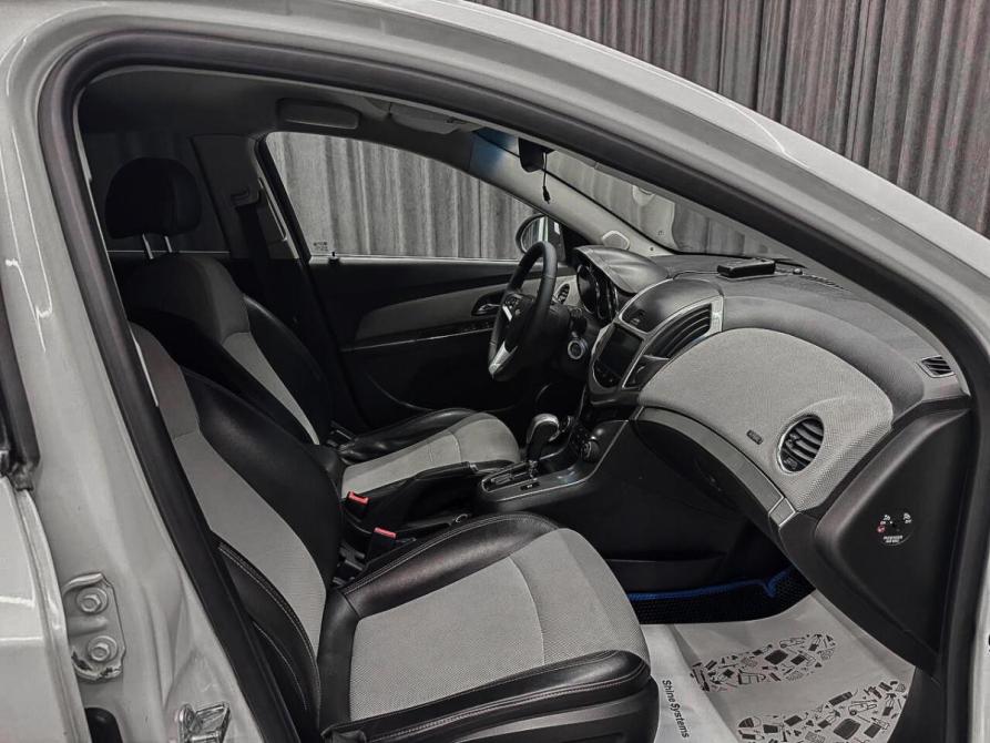 Chevrolet Cruze I Рестайлинг Красноярск  - изображение 11