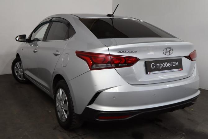 Hyundai Solaris II Рестайлинг с пробегом 2021 года, цена 1 399 000 рублей, 125000 км, седан, Автокод Объявления
