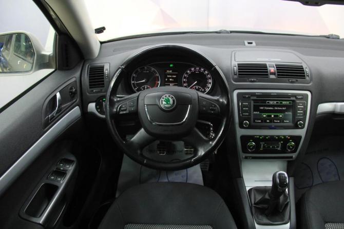 Skoda Octavia II (A5) Рестайлинг с пробегом 2011 года, цена 949 000 рублей, 188690 км, универсал, Автокод Объявления