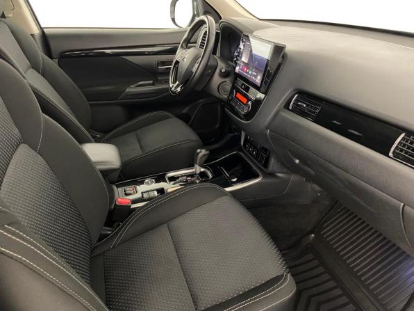 Mitsubishi Outlander III Рестайлинг 3 с пробегом 2019 года, цена 2 099 000 рублей, 138000 км, внедорожник, Автокод Объявления