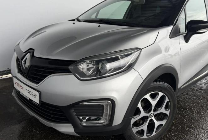 Renault Kaptur I с пробегом 2019 года, цена 1 795 000 рублей, 79470 км, внедорожник, Автокод Объявления