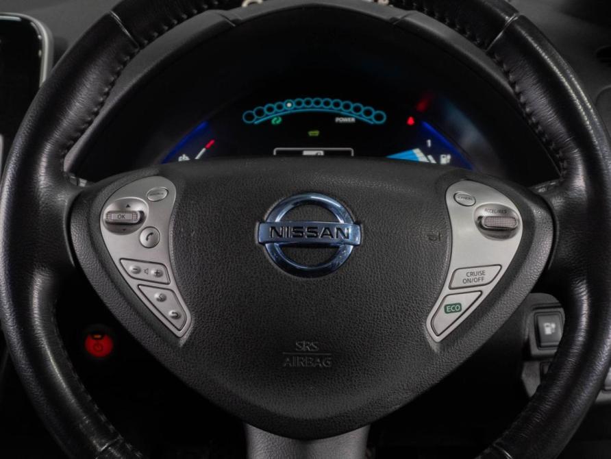 Nissan Leaf I (ZE0/AZE0) Тюмень  - изображение 12