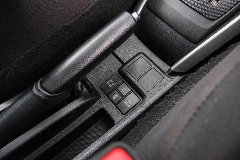 Toyota Corolla XI (E160 E170 E180) Рестайлинг 1 Красноярск  - изображение 17