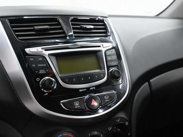 Hyundai Solaris I с пробегом 2013 года, цена 989 900 рублей, 85300 км, седан, Автокод Объявления