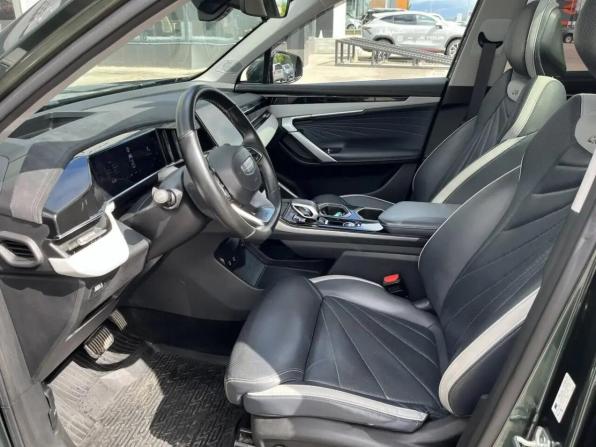 Geely Atlas II с пробегом 2023 года, цена 2 600 000 рублей, 58000 км, внедорожник, Автокод Объявления