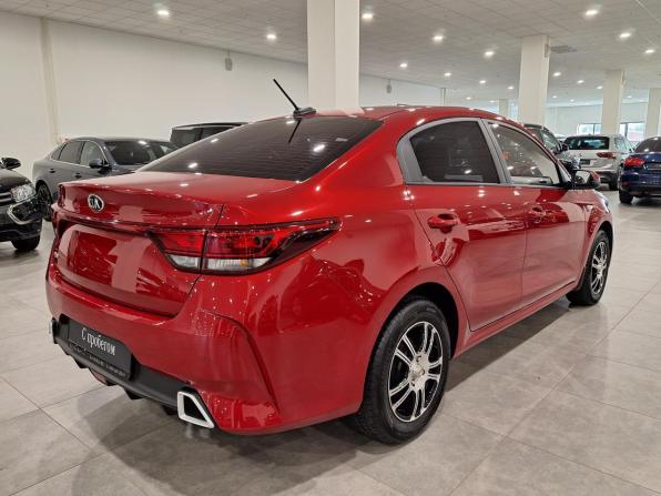 Kia Rio IV Рестайлинг с пробегом 2020 года, цена 1 640 000 рублей, 74146 км, седан, Автокод Объявления