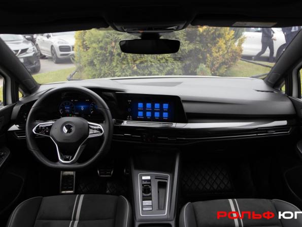 Volkswagen Golf VIII с пробегом 2021 года, цена 2 528 000 рублей, 26641 км, хэтчбек, Автокод Объявления