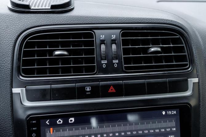 Volkswagen Polo V Рестайлинг с пробегом 2020 года, цена 1 020 000 рублей, 86000 км, седан, Автокод Объявления