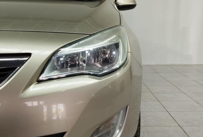 Opel Astra J с пробегом 2011 года, цена 790 000 рублей, 188748 км, хэтчбек, Автокод Объявления