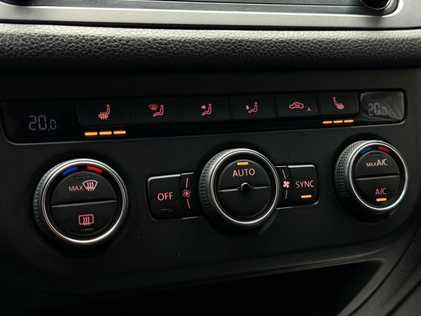 Volkswagen Tiguan I Рестайлинг с пробегом 2015 года, цена 1 699 000 рублей, 214676 км, внедорожник, Автокод Объявления