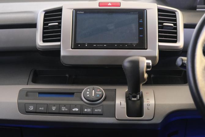 Honda Freed I Рестайлинг 2 с пробегом 2015 года, цена 1 499 000 рублей, 138200 км, компактвэн, Автокод Объявления