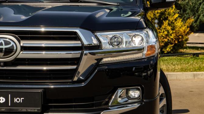 Toyota Land Cruiser 200 Series Рестайлинг 2 с пробегом 2018 года, цена 7 418 000 рублей, 82677 км, внедорожник, Автокод Объявления