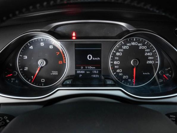 Audi A4 IV (B8) Рестайлинг с пробегом 2012 года, цена 1 325 000 рублей, 205464 км, седан, Автокод Объявления