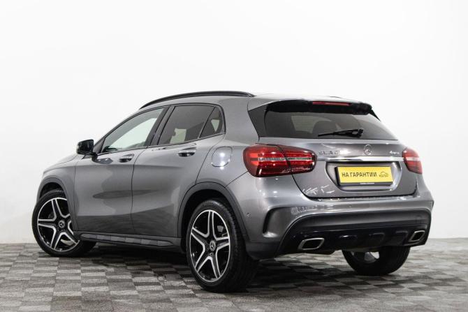 Mercedes-Benz GLA I (X156) Рестайлинг с пробегом 2018 года, цена 2 899 000 рублей, 97000 км, внедорожник, Автокод Объявления