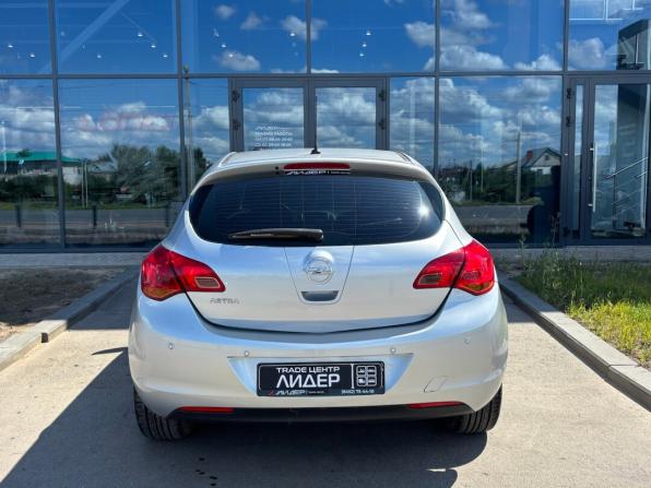 Opel Astra J с пробегом 2012 года, цена 595 000 рублей, 218000 км, хэтчбек, Автокод Объявления