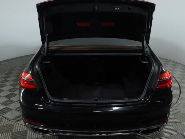BMW 7 серии VI (G11/G12) с пробегом 2016 года, цена 2 590 000 рублей, 180262 км, седан, Автокод Объявления