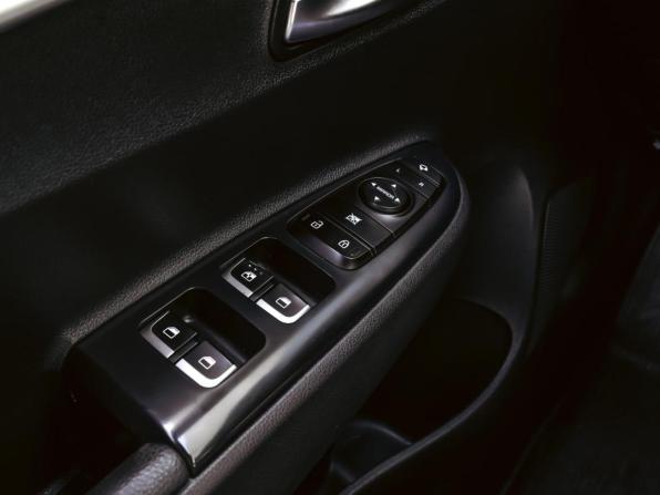Kia Rio IV Рестайлинг с пробегом 2021 года, цена 1 960 000 рублей, 66790 км, хэтчбек, Автокод Объявления