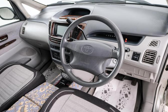 Toyota Nadia с пробегом 2000 года, цена 789 000 рублей, 250000 км, компактвэн, Автокод Объявления
