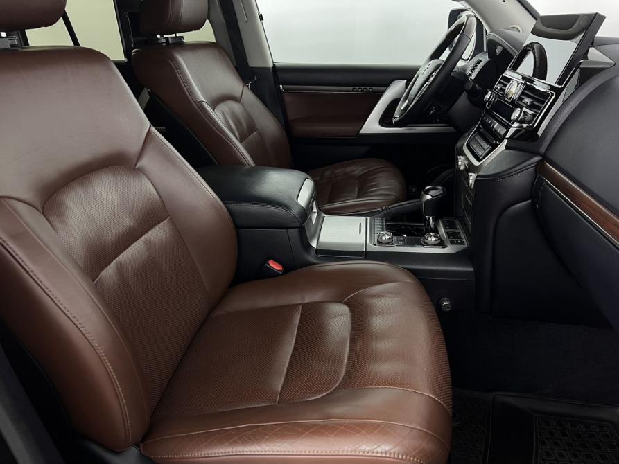 Toyota Land Cruiser 200 Series Рестайлинг 2 Калининград  - изображение 12