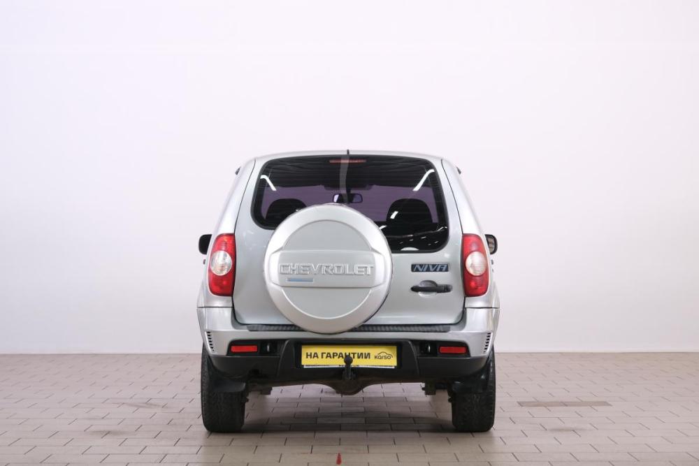 Chevrolet Niva I Рестайлинг Омск  - изображение 6