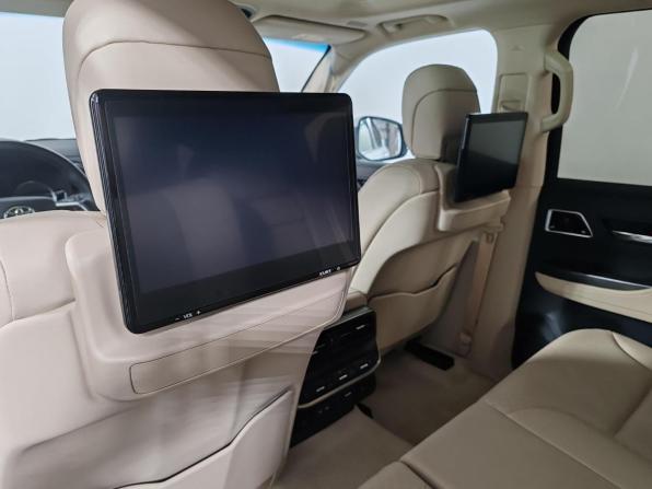 Toyota Land Cruiser 300 Series с пробегом 2022 года, цена 9 999 000 рублей, 45930 км, внедорожник, Автокод Объявления