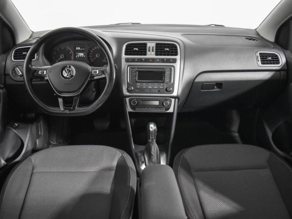 Volkswagen Polo V Рестайлинг с пробегом 2016 года, цена 1 095 000 рублей, 117468 км, седан, Автокод Объявления