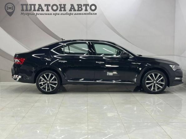 Новый Skoda Superb III Рестайлинг 2025 года, цена 3 049 000 рублей, лифтбек, Автокод Объявления