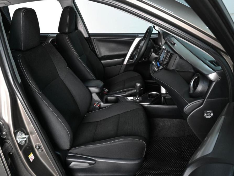Toyota RAV4 IV (XA40) Рестайлинг Ростов-на-Дону  - изображение 8