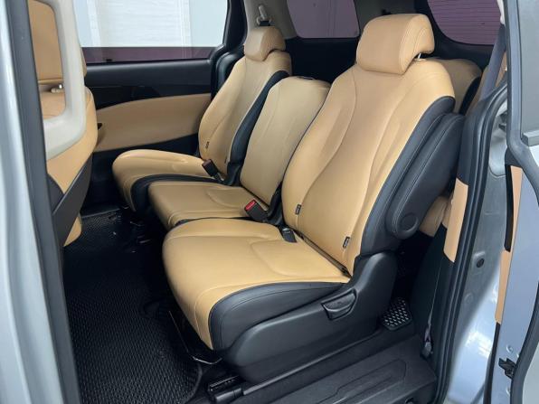 Kia Carnival IV с пробегом 2021 года, цена 3 700 000 рублей, 49142 км, минивэн, Автокод Объявления