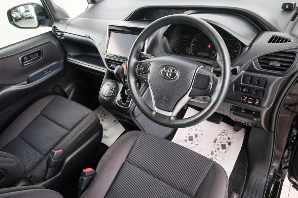 Toyota Noah III (R80) Красноярск  - изображение 9