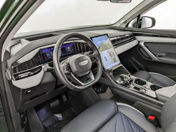 Geely Atlas II с пробегом 2024 года, цена 3 195 000 рублей, 11949 км, внедорожник, Автокод Объявления