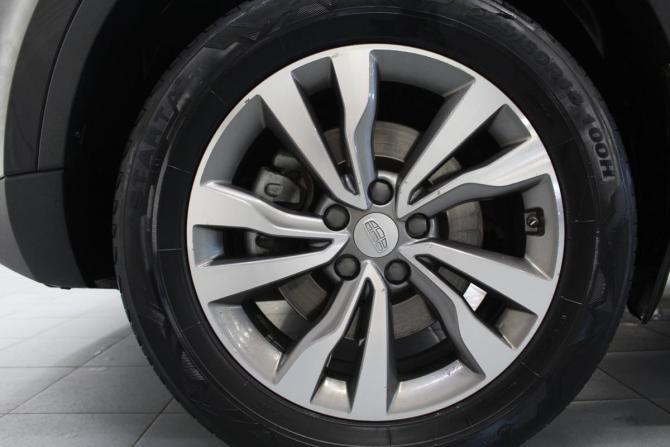 Geely Atlas I с пробегом 2019 года, цена 1 569 000 рублей, 118093 км, внедорожник, Автокод Объявления